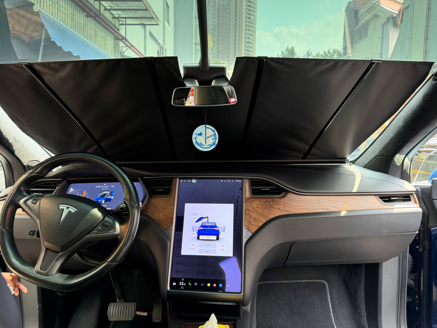 Tesla Automatic Sunshade